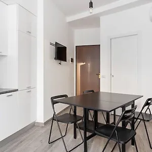 https://modern-and-new-flat-in-duomo-area.italymilanhotels.net
